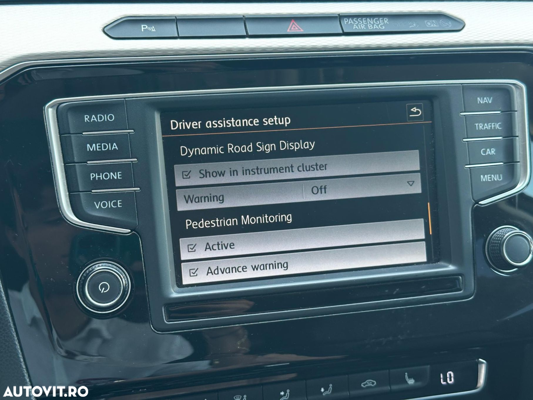 Volkswagen Passat - 15