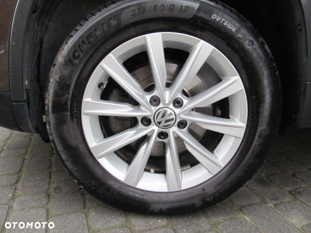 Volkswagen Tiguan 2.0 TDI 4Mot Perfectline R-Style - 35