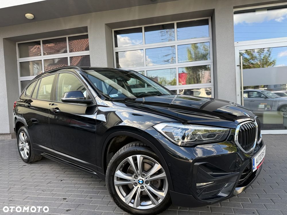 BMW X1 sDrive18i Sport Line - 1