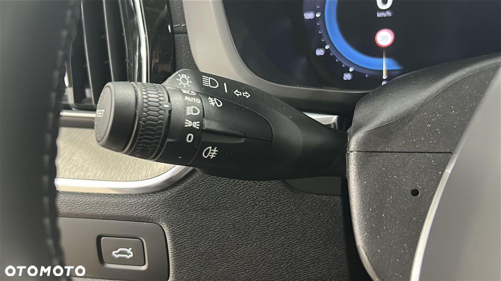 Volvo XC 60 B5 B AWD Inscription - 26