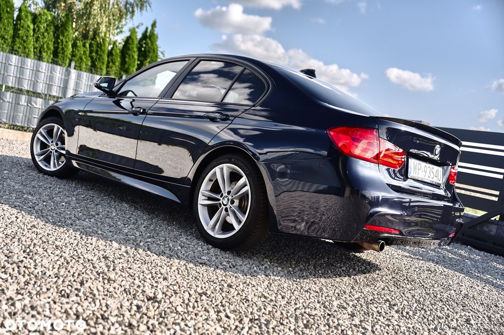 BMW Seria 3 320d - 10