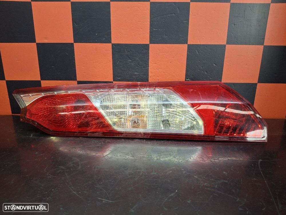 Farolim Stop Direito Ford Transit Connect V408 Caixa - 1
