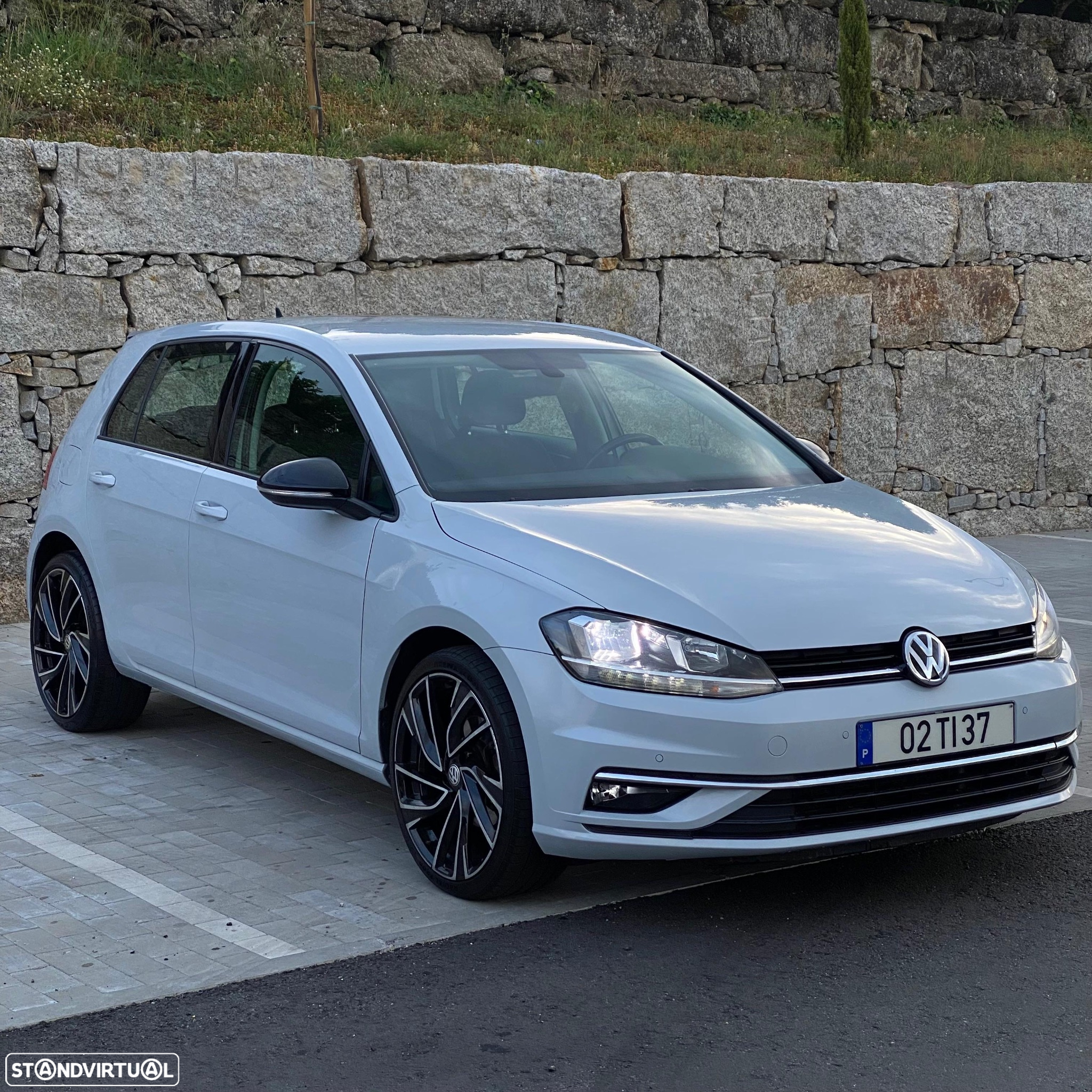VW Golf 1.6 TDI Highline - 6