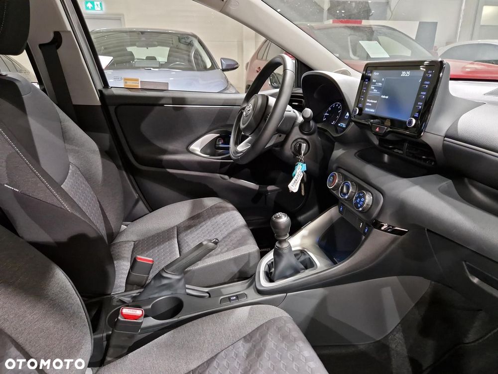 Toyota Yaris - 9