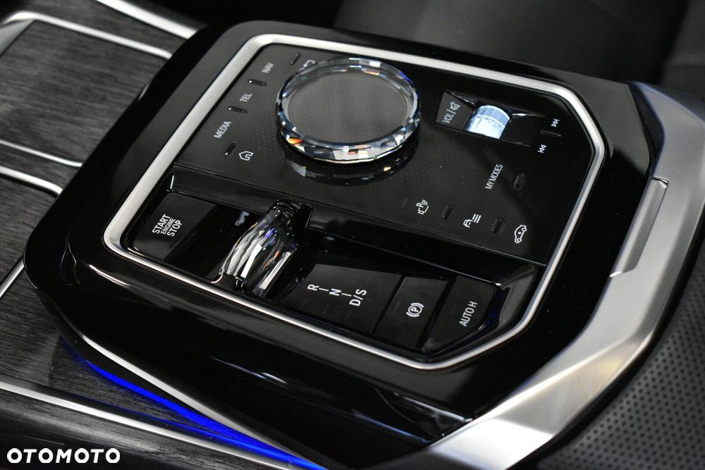 BMW Seria 7 - 22