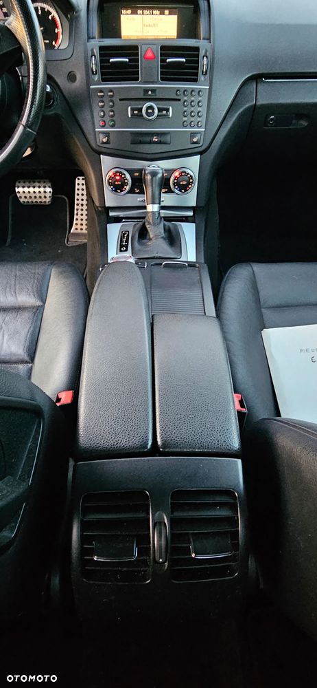 Mercedes-Benz Klasa C 350 CDI DPF 4Matic 7G-TRONIC BlueEFFICIENCY Avantgarde - 14