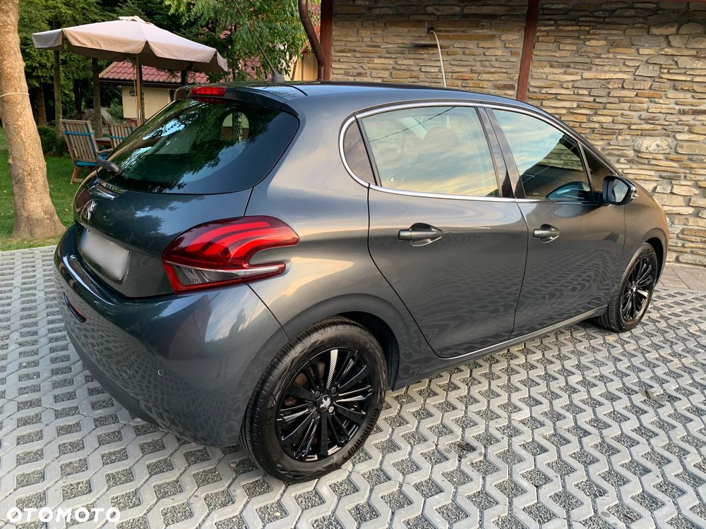Peugeot 208 PureTech 110 Stop & Start Allure - 6