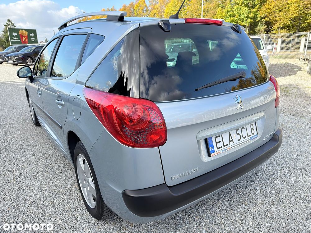 Peugeot 207 - 6