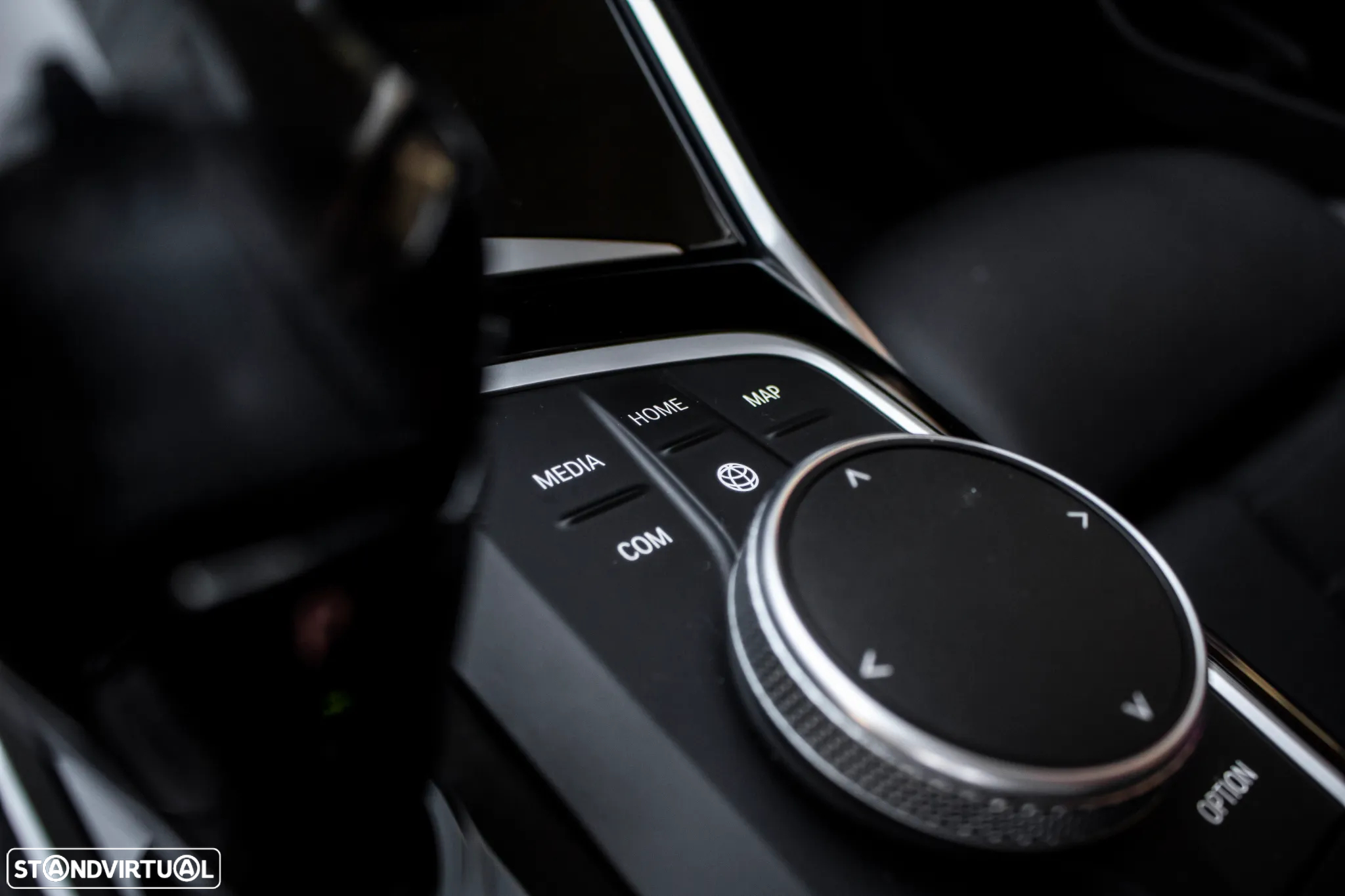 BMW 330 e Touring Line Luxury Auto - 23