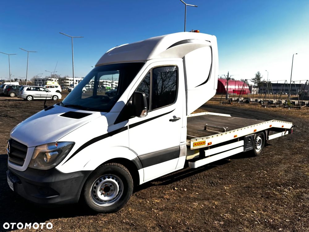Mercedes-Benz SPRINTER 319 - 4