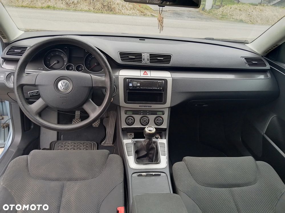 Volkswagen Passat - 3