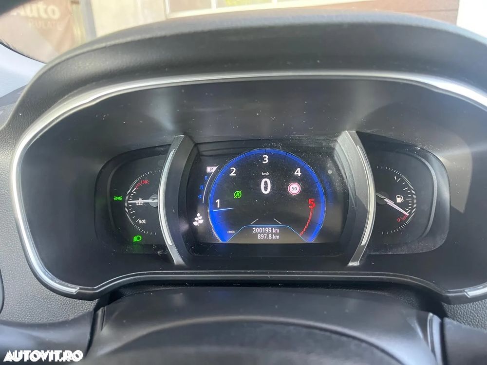 Renault Megane BLUE dCi 115 EDC BUSINESS EDITION - 14