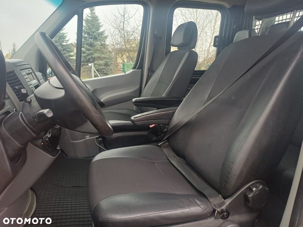 Mercedes-Benz Sprinter - 22