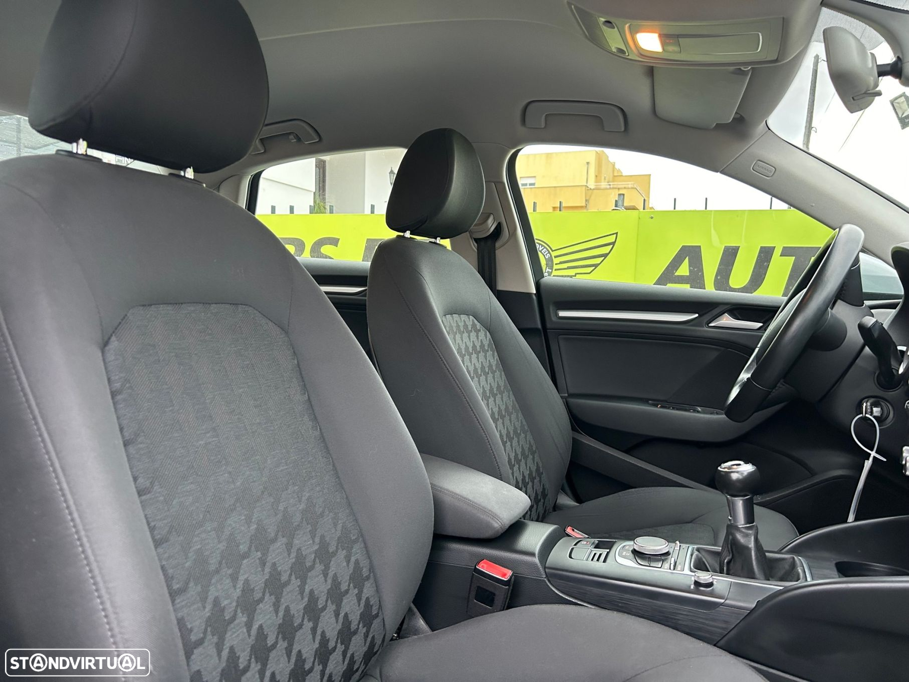 Audi A3 Limousine 1.6 TDI Advance - 28