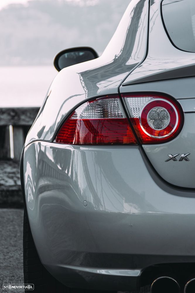 Jaguar XK 4.2 V8 - 11