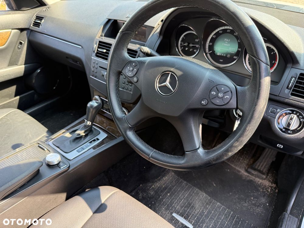 Mercedes-Benz Klasa C 180 BlueEFFICIENCY 7G-TRONIC Elegance - 6