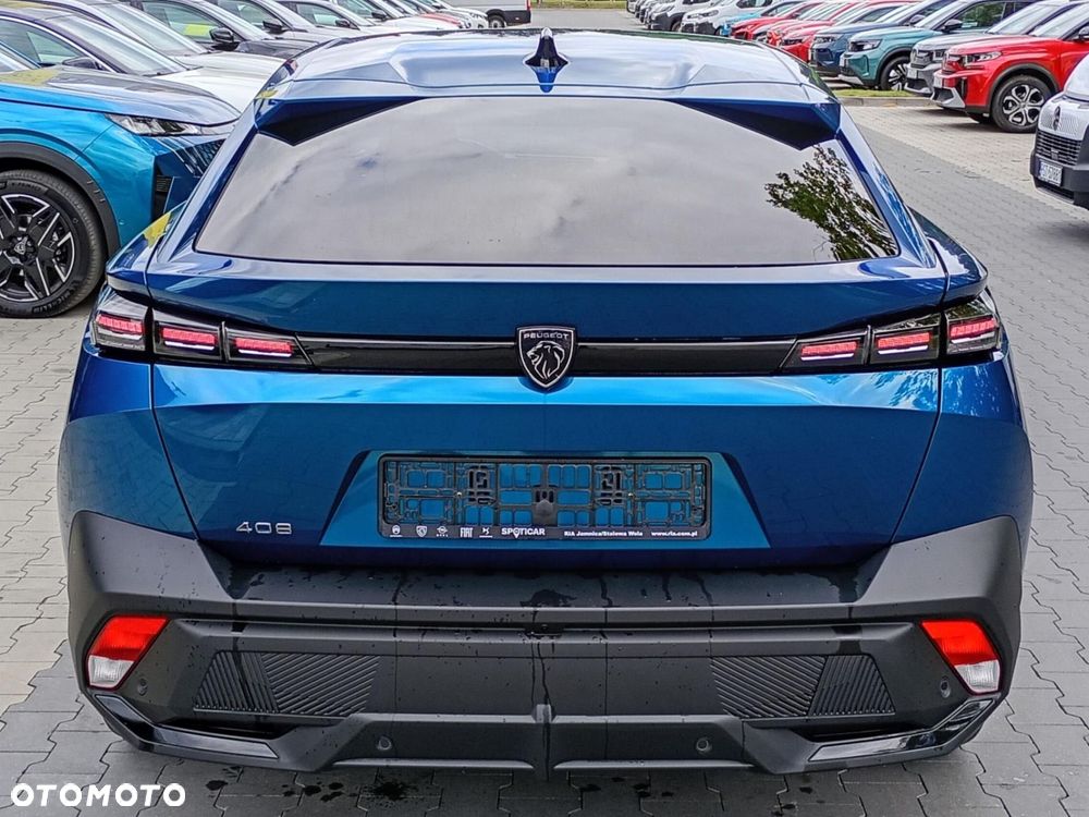 Peugeot 408 - 10