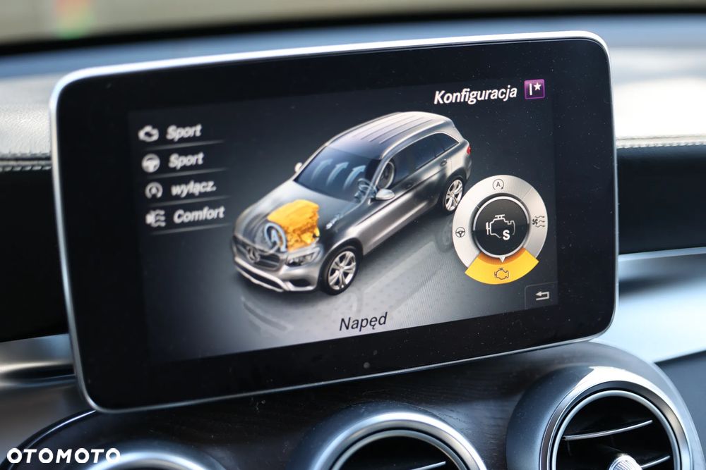 Mercedes-Benz GLC - 24