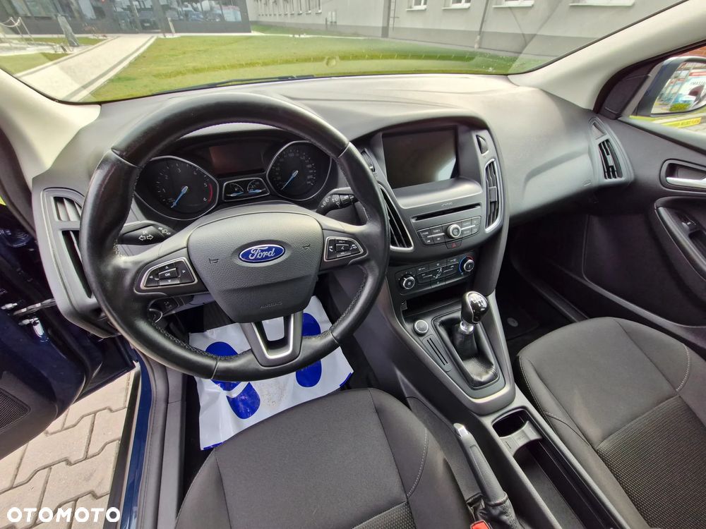 Ford Focus 1.5 TDCi SYNC Edition - 14
