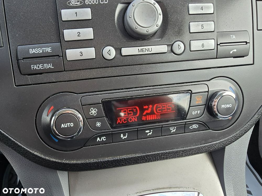 Ford C-MAX - 33