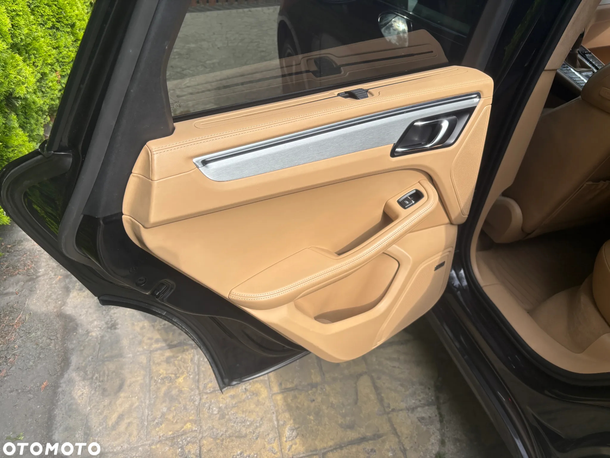 Porsche Macan Turbo - 10