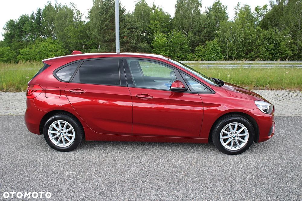 BMW Seria 2 216d - 9