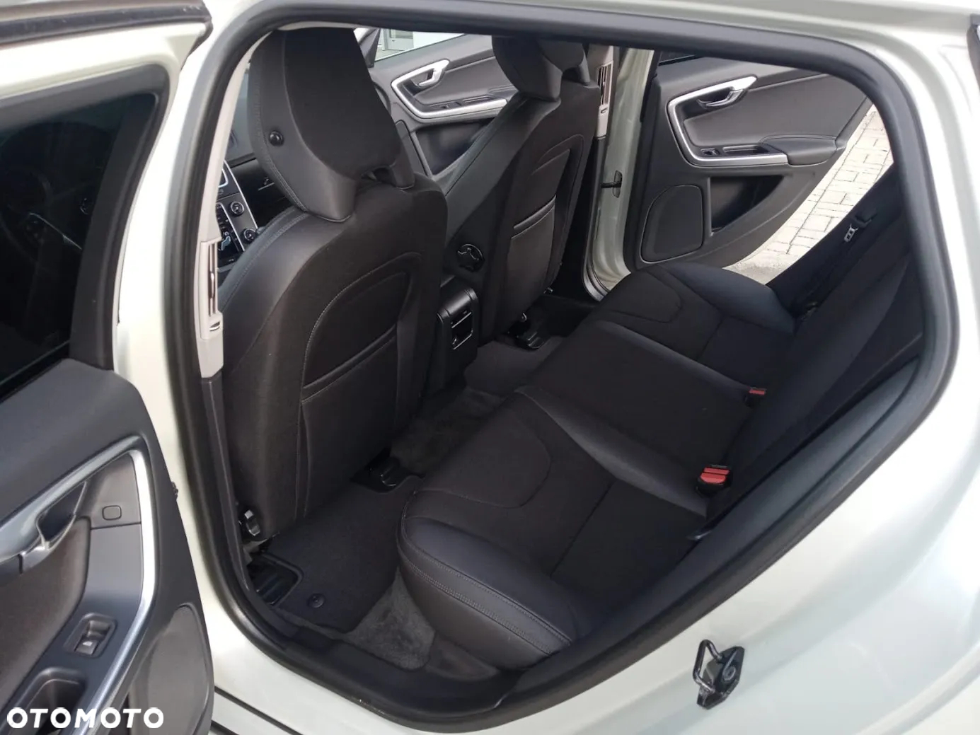 Volvo V60 D2 Kinetic - 10