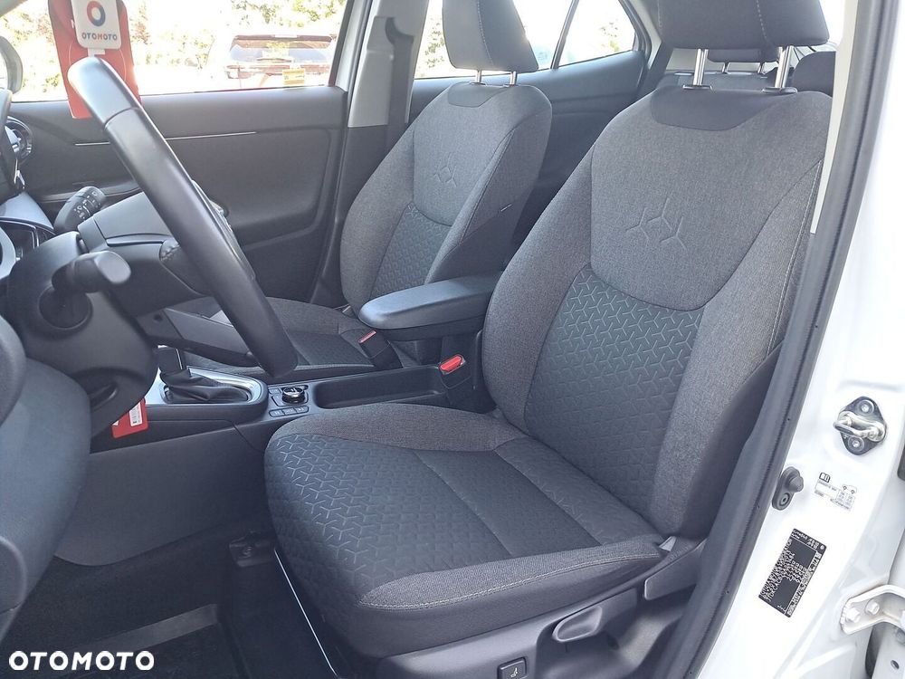 Toyota Yaris Cross Hybrid 1.5 Comfort 4x4 - 11