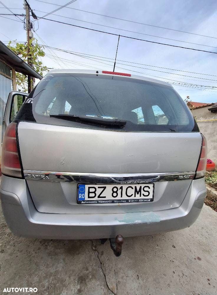 Opel Zafira - 2