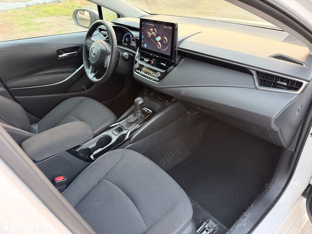 Toyota Corolla - 2