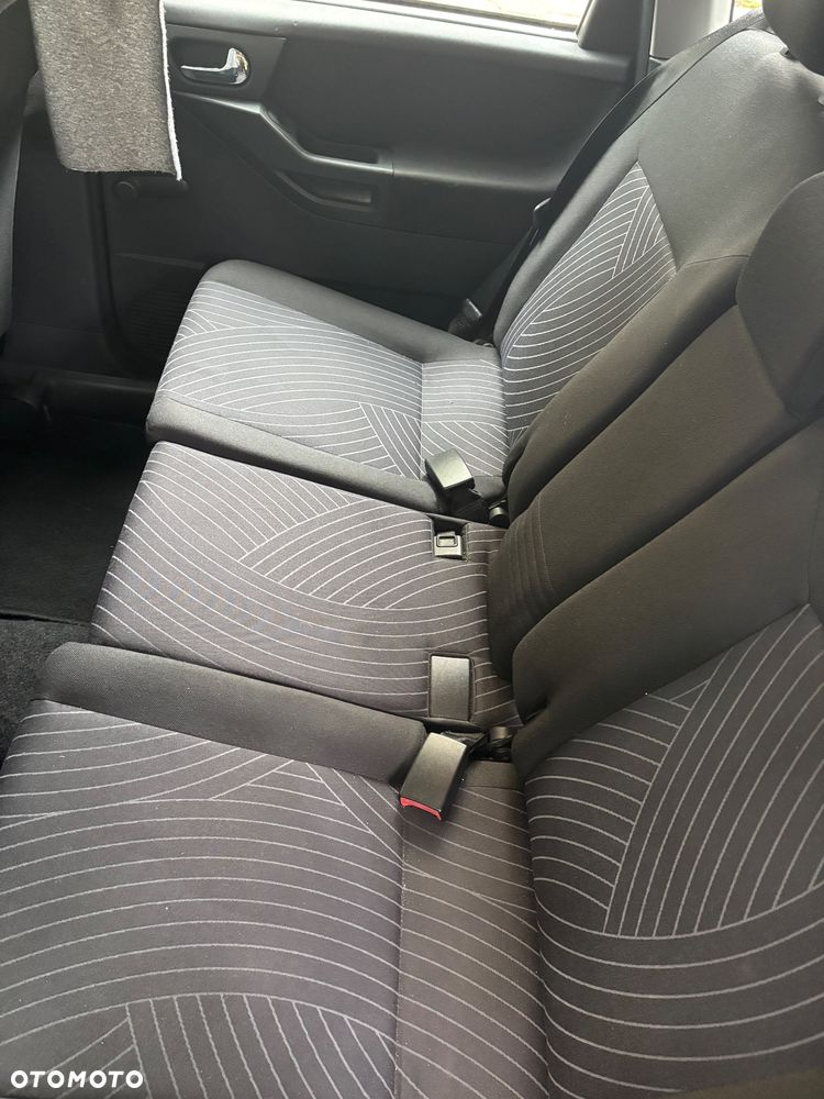 Opel Meriva - 11
