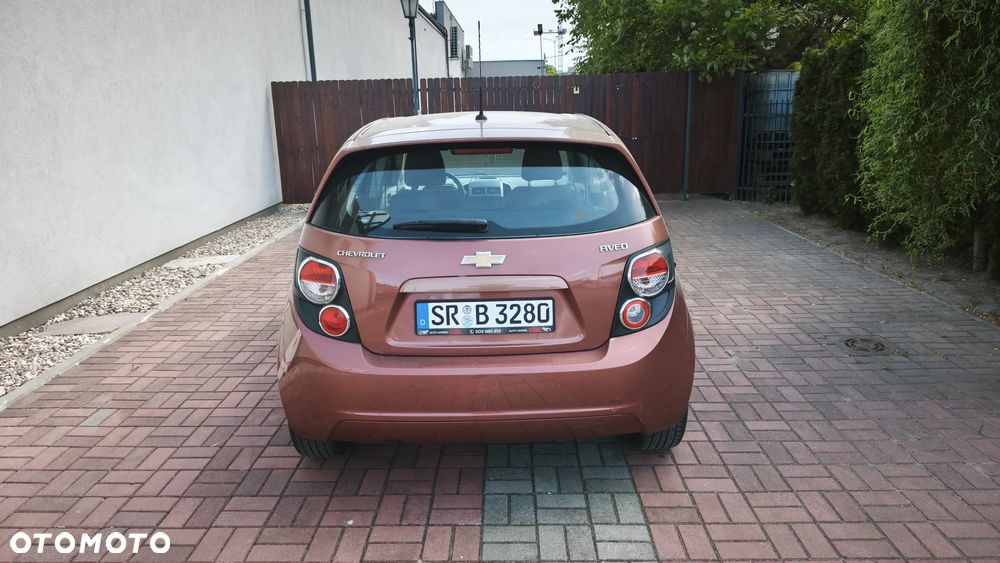 Chevrolet Aveo 1.6 LTZ - 6