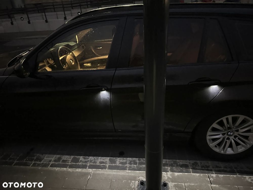 BMW Seria 3 316d - 29