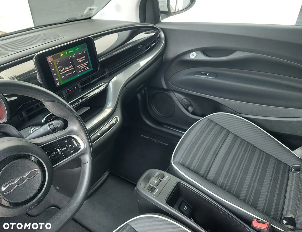 Fiat 500e by Bocelli - 12