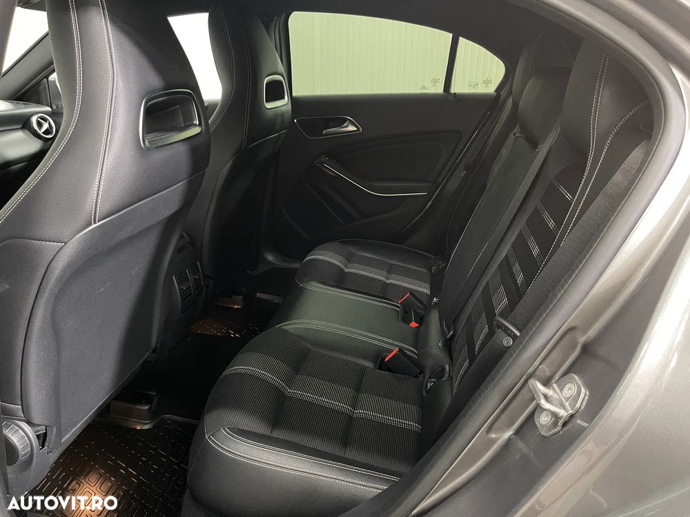 Mercedes-Benz A 220 d Aut. - 11