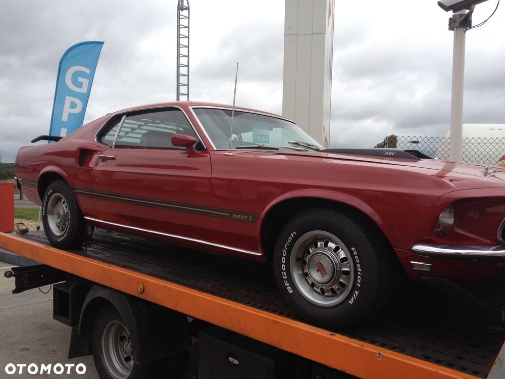 Ford Mustang - 12