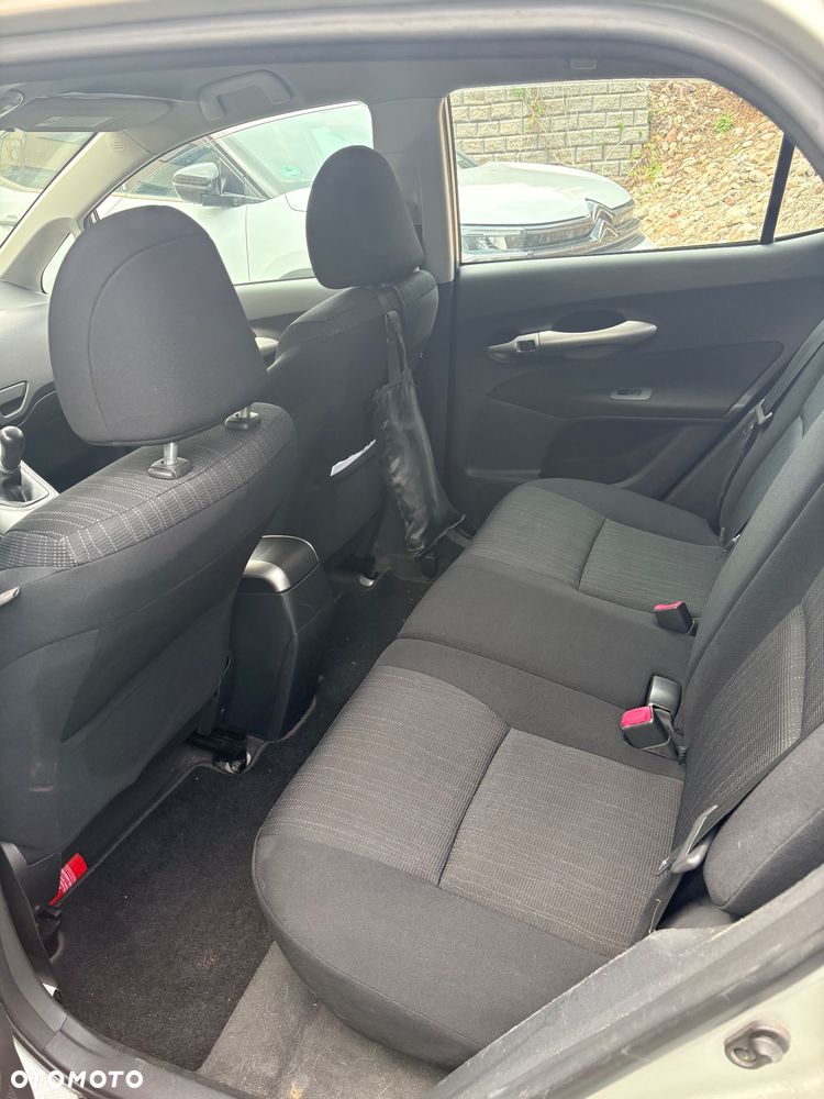Toyota Auris 1.4 VVT-i Luna - 10