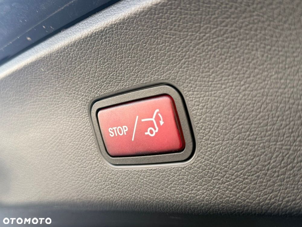 Mercedes-Benz GLC - 26