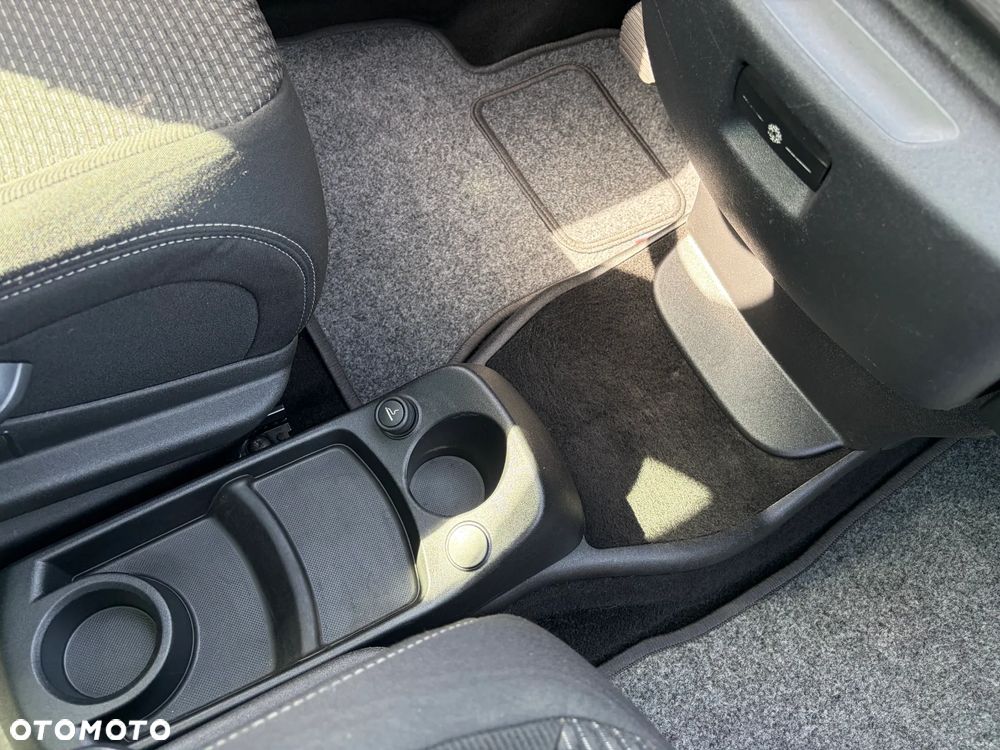 Citroën C4 Grand Picasso - 15