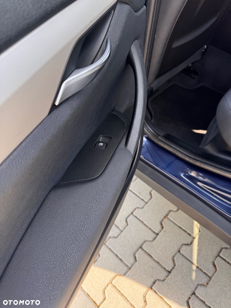 BMW X1 xDrive20d - 11
