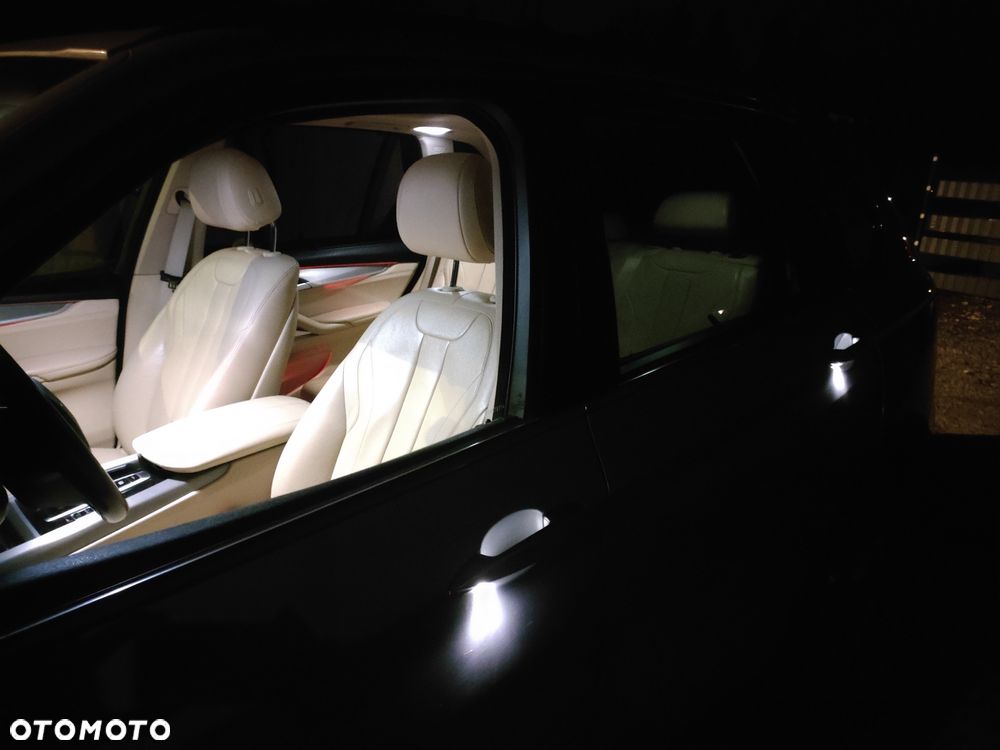 BMW X5 xDrive30d Sport-Aut - 22
