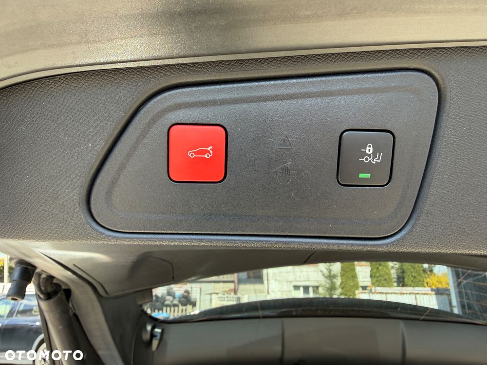 Peugeot 3008 BlueHDi 130 Stop & Start EAT8 Allure - 22