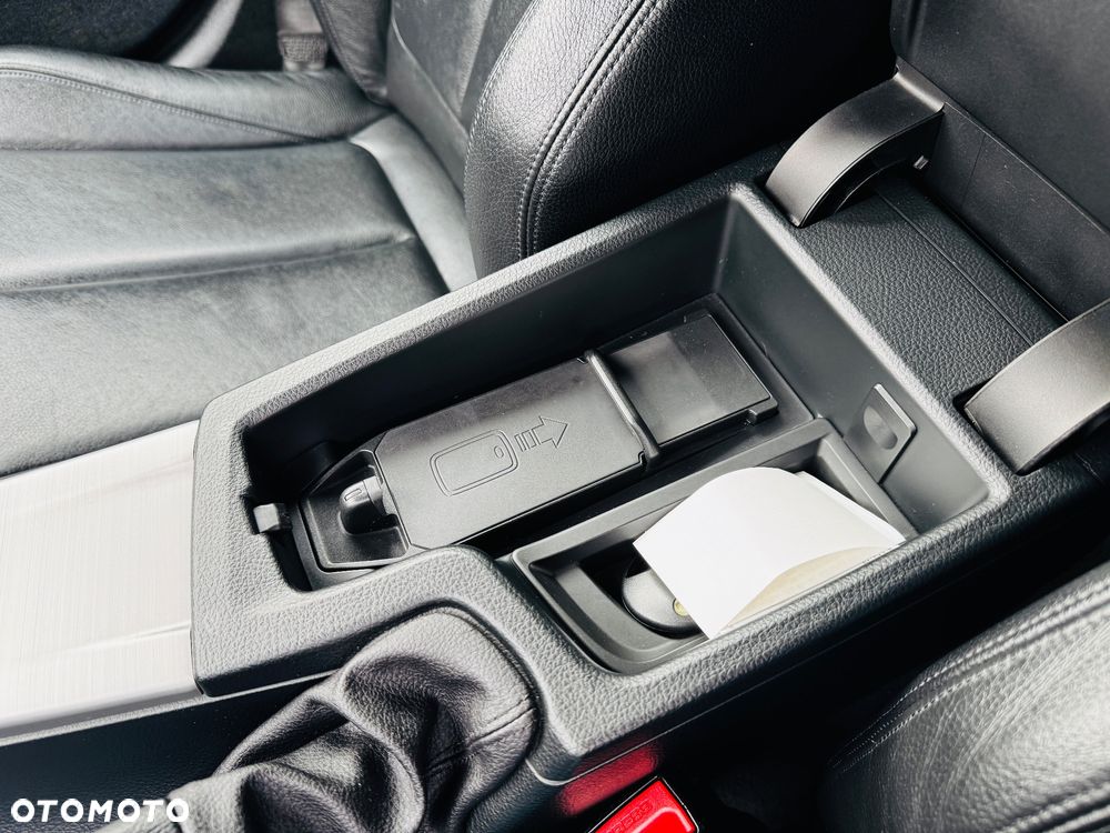 BMW 3GT 320d Sport-Aut Sport Line - 39