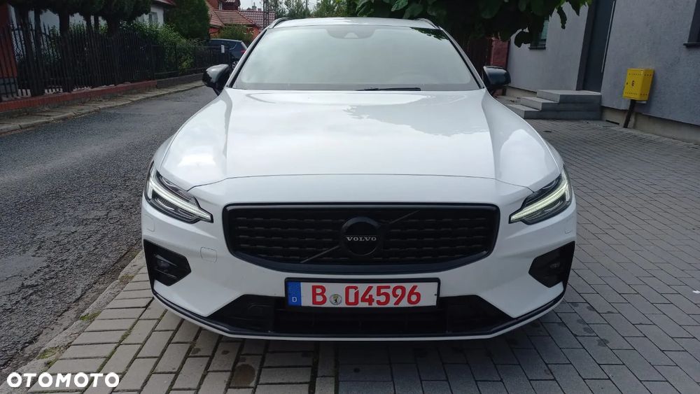 Volvo V60 B4 D Geartronic RDesign - 2