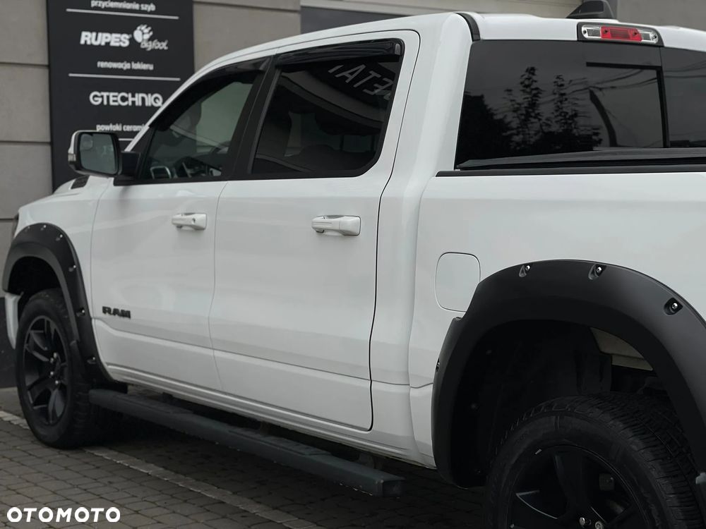 Dodge RAM 1500 5.7 4x4 - 18