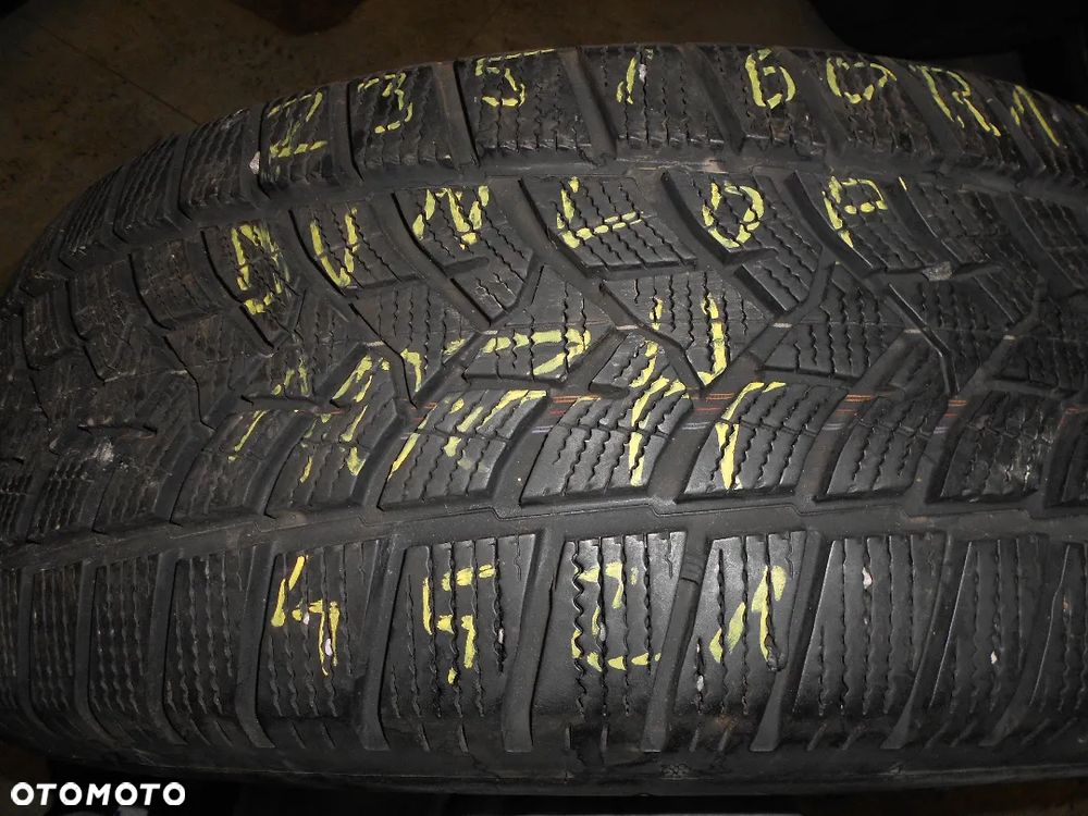 OPONA POJEDYNKA 235/60R18 DUNLOP WINTER SPORT 5 DOT 4521 8.5MM - 1