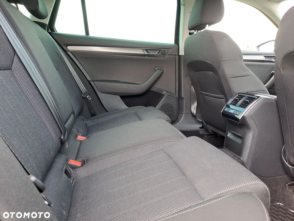 Skoda Superb 1.5 TSI Style DSG - 11