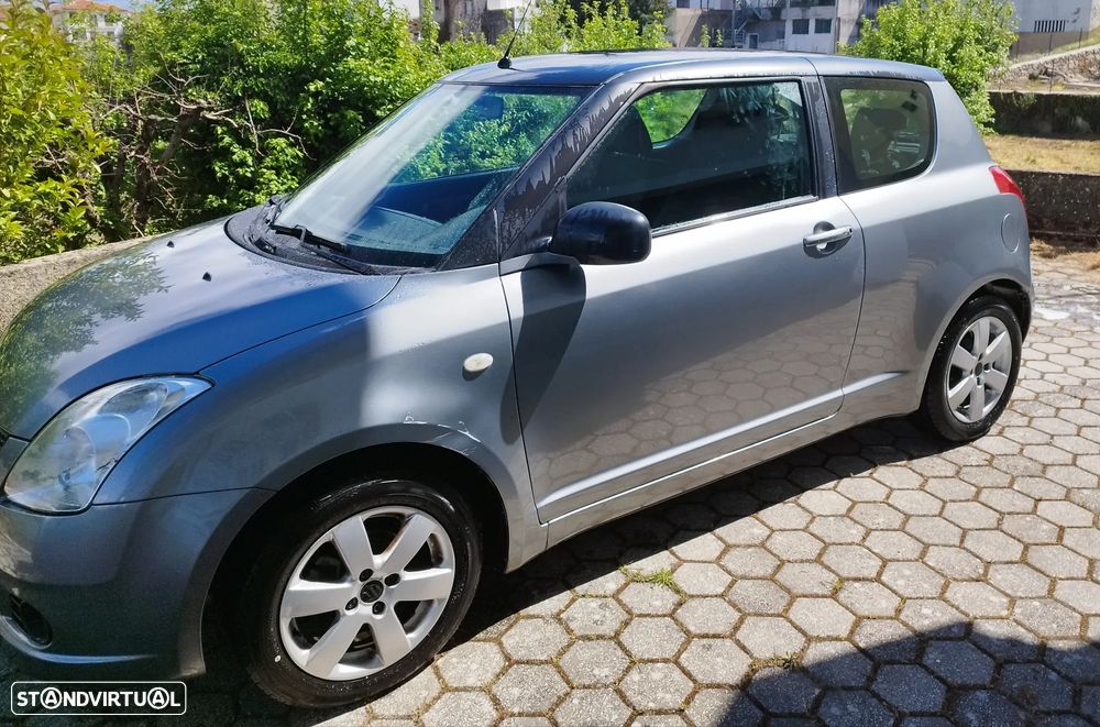 Suzuki Swift 1.3 DDiS GLX - 2