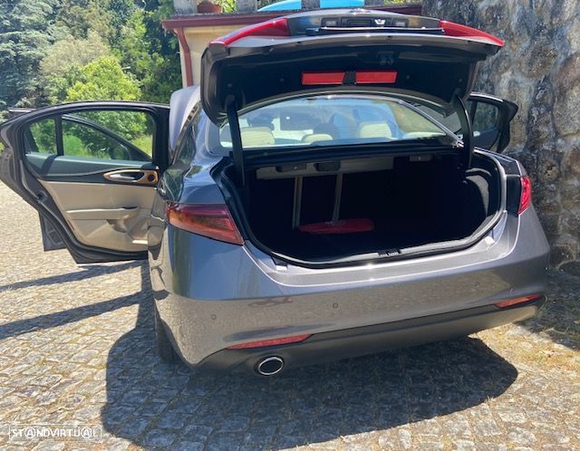 Alfa Romeo Giulia 2.2 D Super AT8 - 9