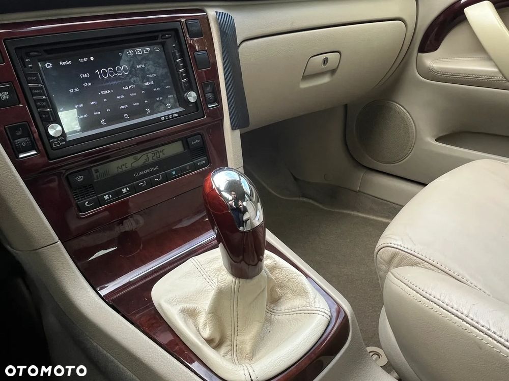 Skoda Superb 2.8 V6 Elegance - 28